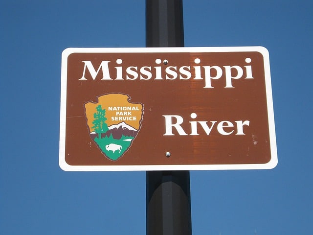 Mississippi River Visitor Center Pixabay Public Domain 